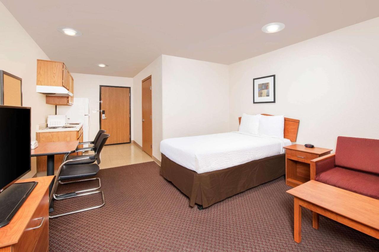 Woodspring Suites Columbus Fort Moore Bagian luar foto