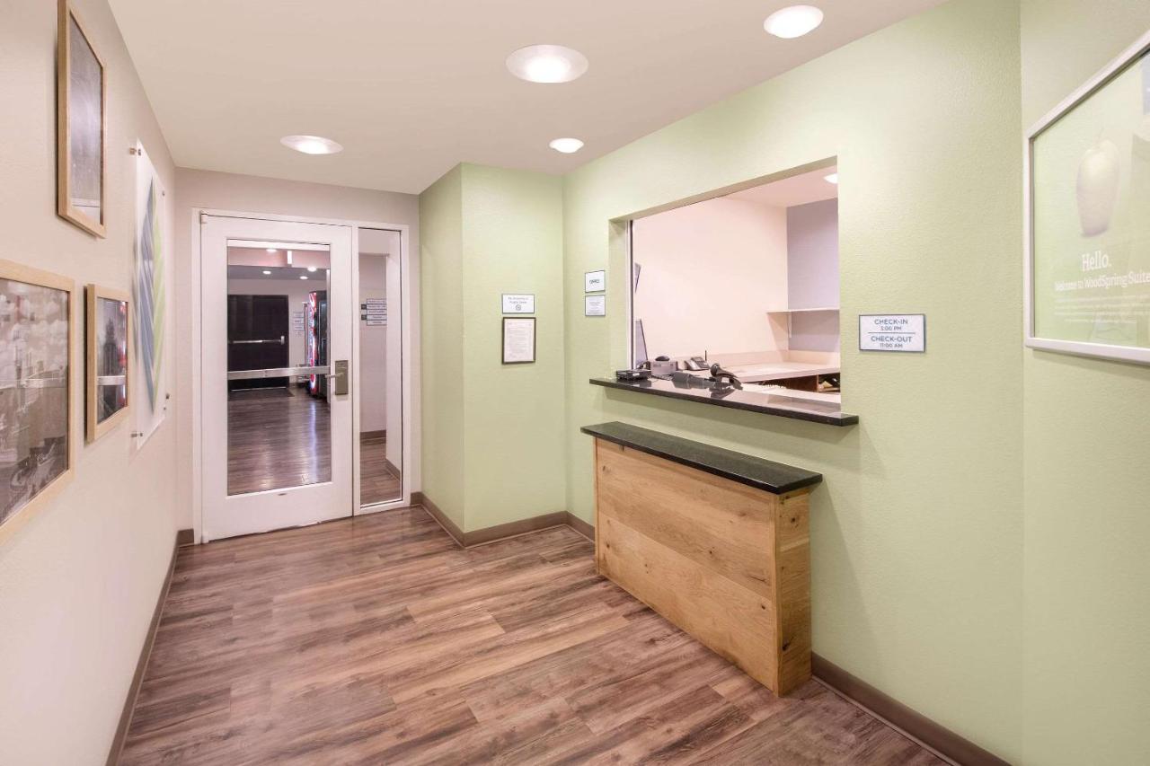 Woodspring Suites Columbus Fort Moore Bagian luar foto